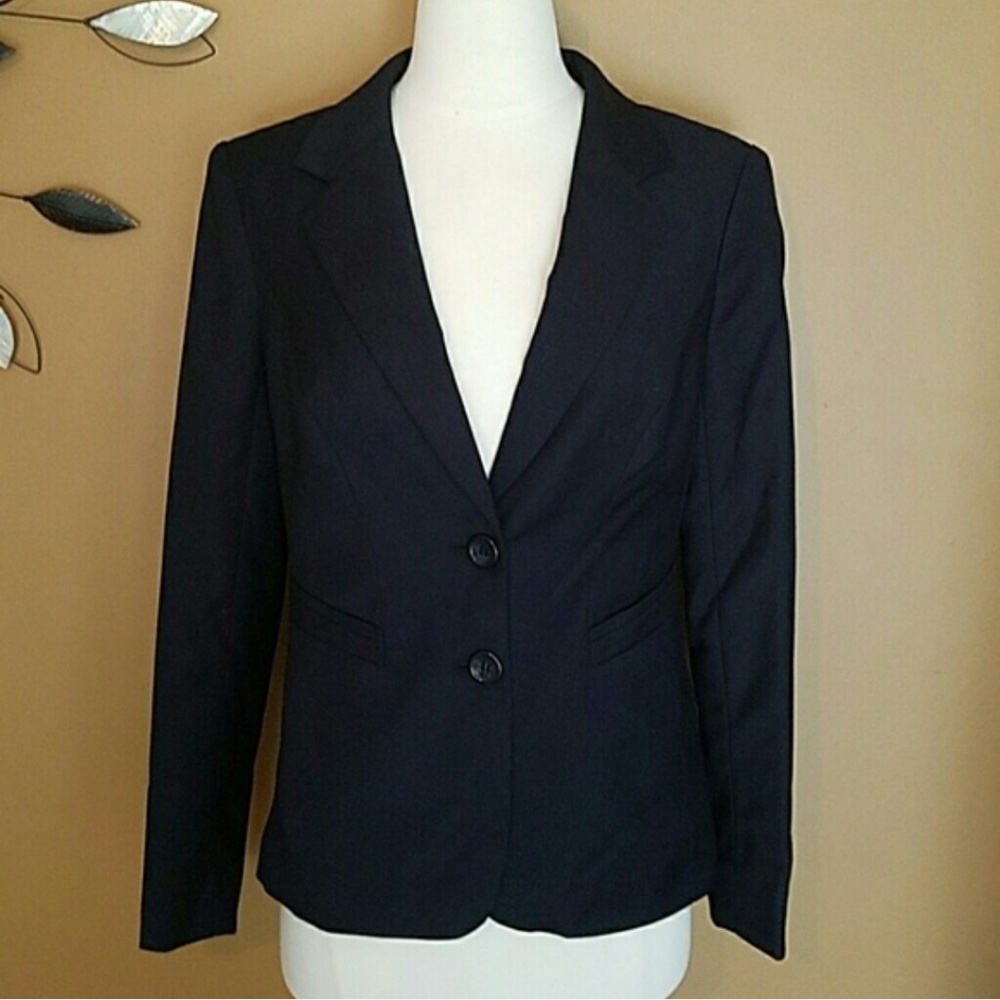 The Limited Collection Navy Blazer - Picture 2 of 4